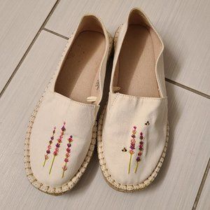 Hand Embroidered Canvas Slip On Espadrilles Women's Size Small/ 6